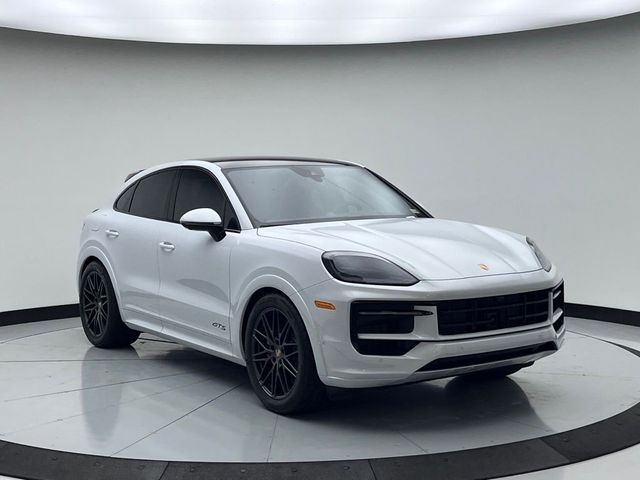 2025 Porsche Cayenne GTS