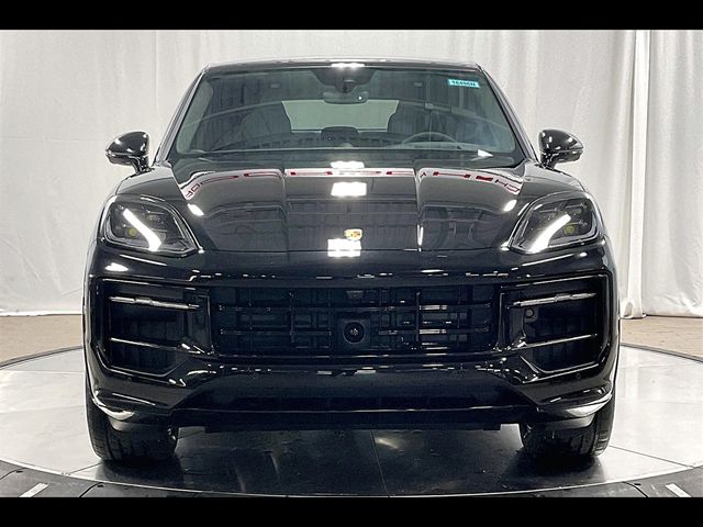 2025 Porsche Cayenne GTS