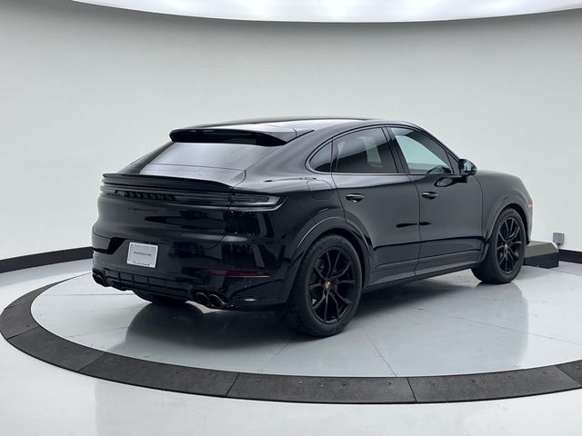 2025 Porsche Cayenne GTS
