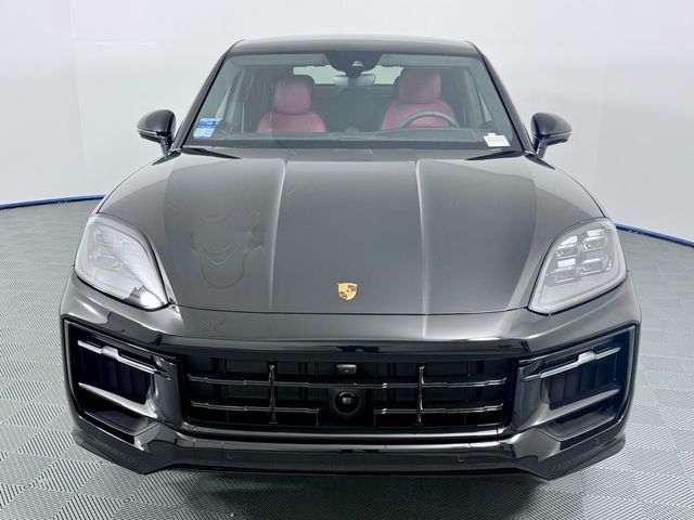 2025 Porsche Cayenne GTS