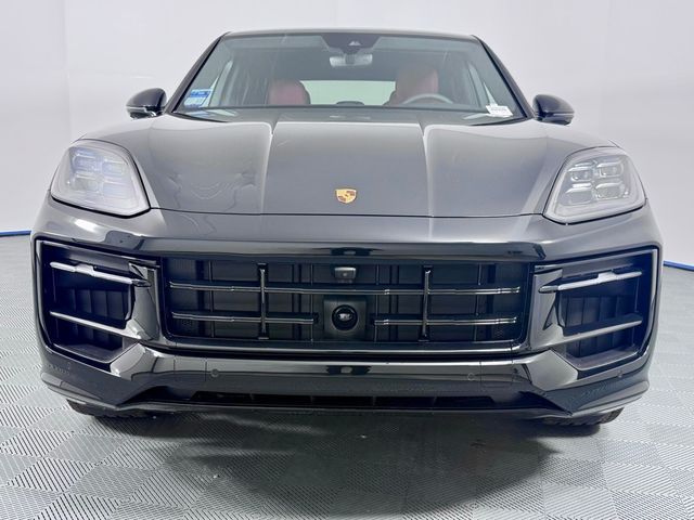 2025 Porsche Cayenne GTS