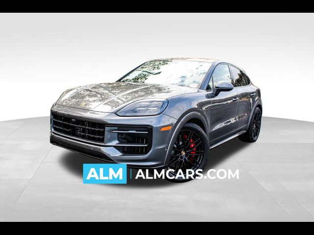 2025 Porsche Cayenne GTS