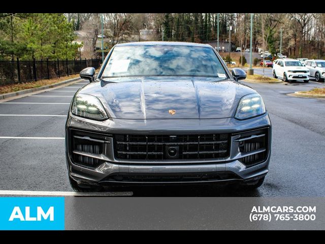 2025 Porsche Cayenne GTS