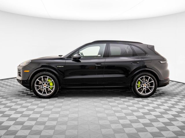 2025 Porsche Cayenne E-Hybrid Base