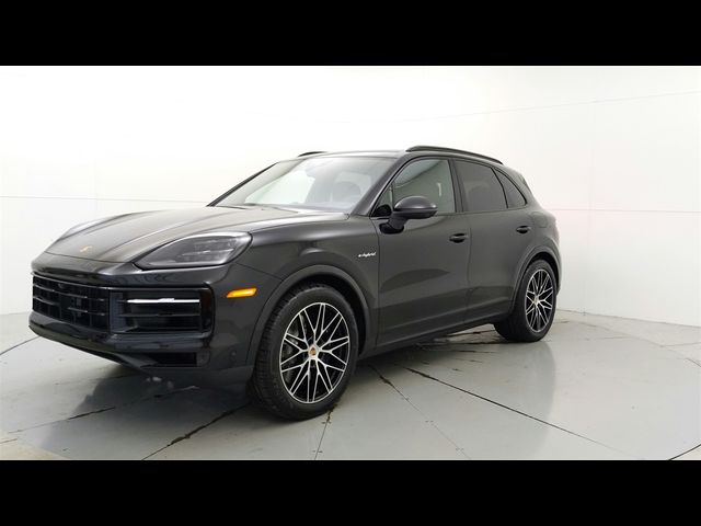 2025 Porsche Cayenne E-Hybrid Base