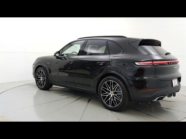 2025 Porsche Cayenne E-Hybrid Base