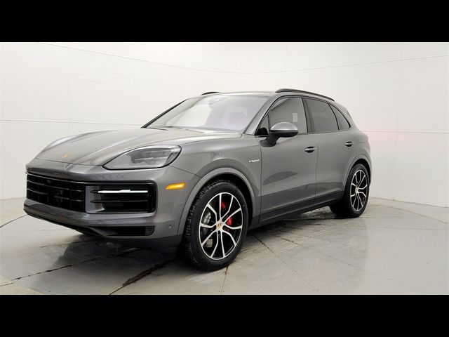 2025 Porsche Cayenne E-Hybrid S