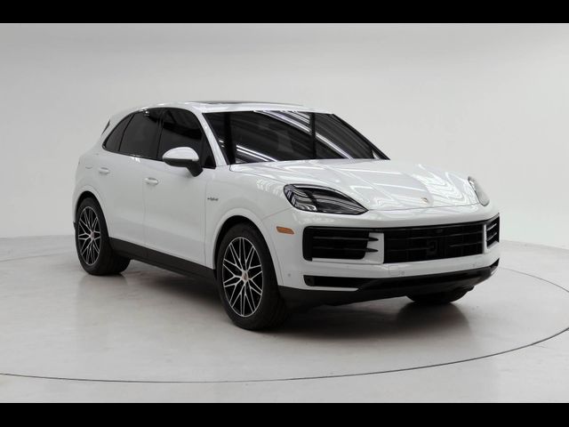 2025 Porsche Cayenne E-Hybrid S
