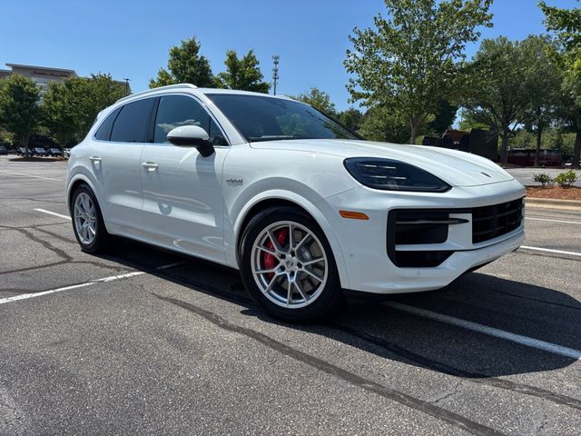 2025 Porsche Cayenne E-Hybrid S