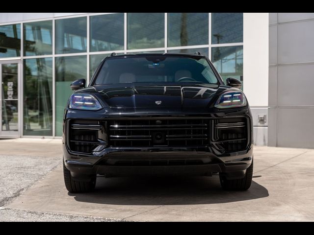 2025 Porsche Cayenne Turbo E-Hybrid