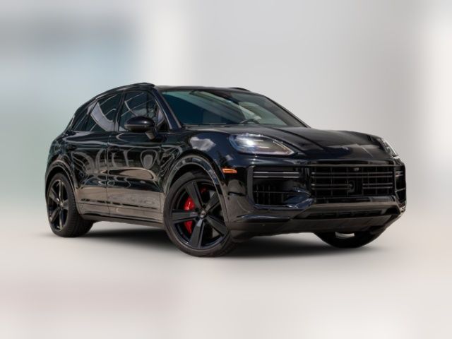 2025 Porsche Cayenne Turbo E-Hybrid