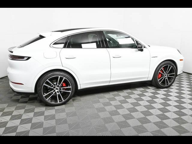 2025 Porsche Cayenne Turbo E-Hybrid