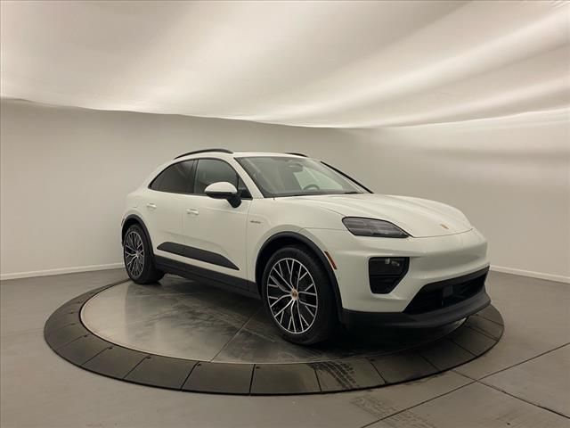 2025 Porsche Macan Electric 4