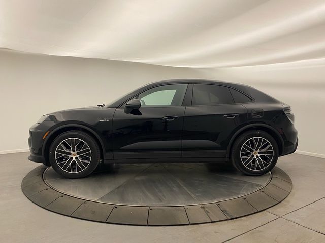 2025 Porsche Macan Electric 4