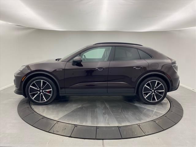 2025 Porsche Macan Electric 4S