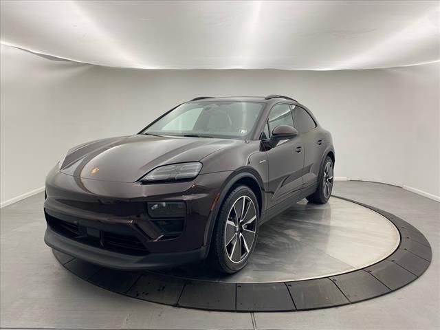 2025 Porsche Macan Electric 4S