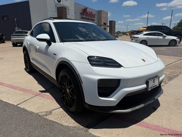 2025 Porsche Macan Electric 4S