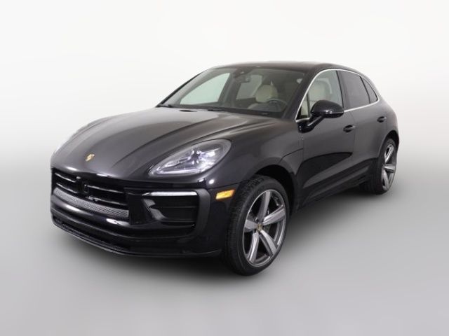 2025 Porsche Macan Base