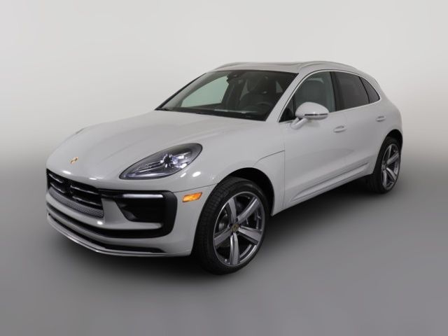 2025 Porsche Macan Base