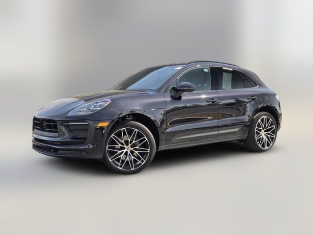 2025 Porsche Macan Base