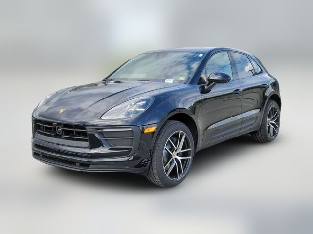 2025 Porsche Macan Base