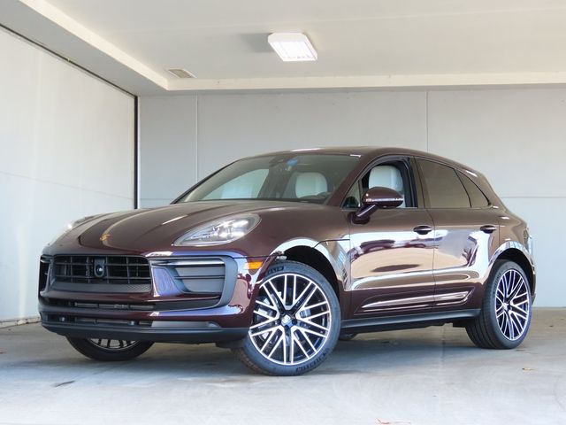 2025 Porsche Macan 