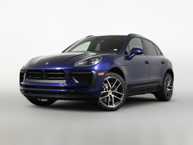 2025 Porsche Macan Base