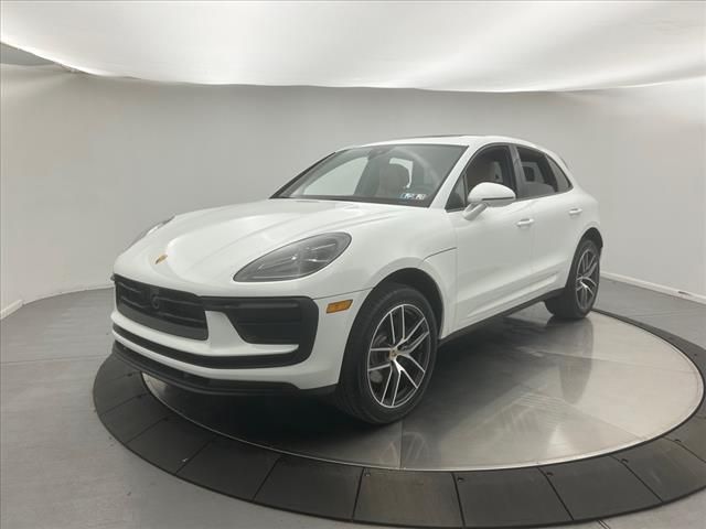 2025 Porsche Macan 