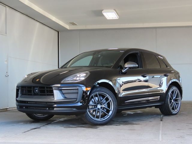 2025 Porsche Macan T