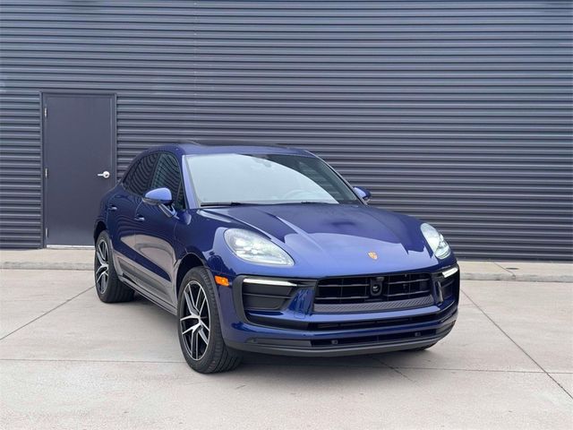 2025 Porsche Macan T