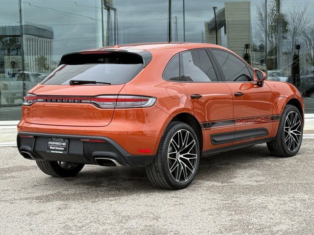 2025 Porsche Macan Base