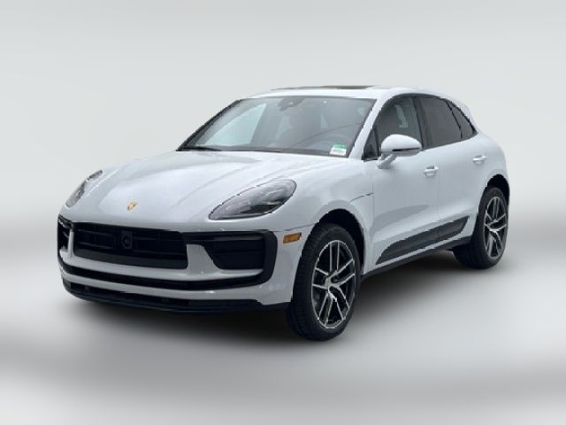 2025 Porsche Macan Base