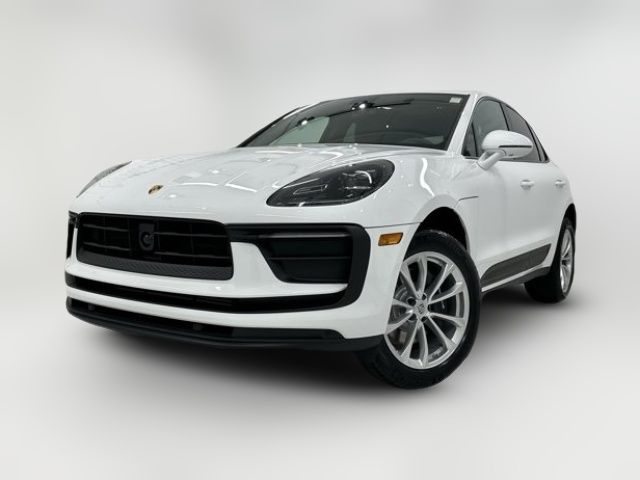 2025 Porsche Macan Base