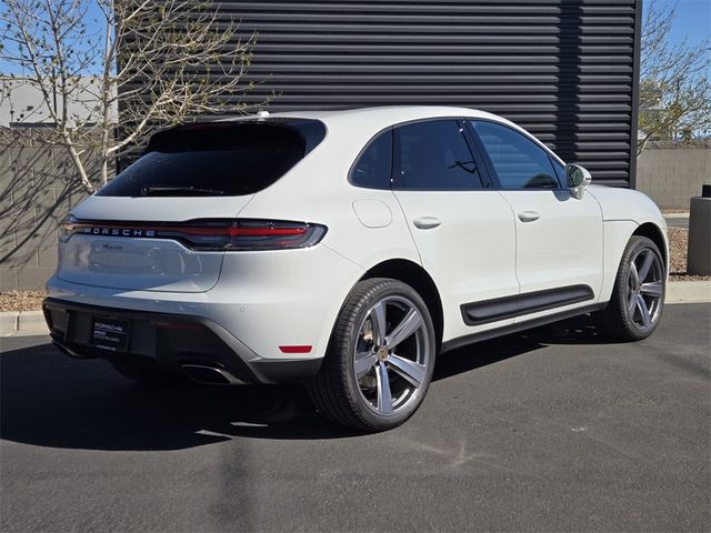 2025 Porsche Macan Base