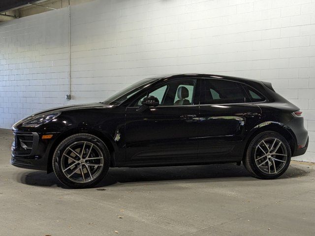 2025 Porsche Macan 