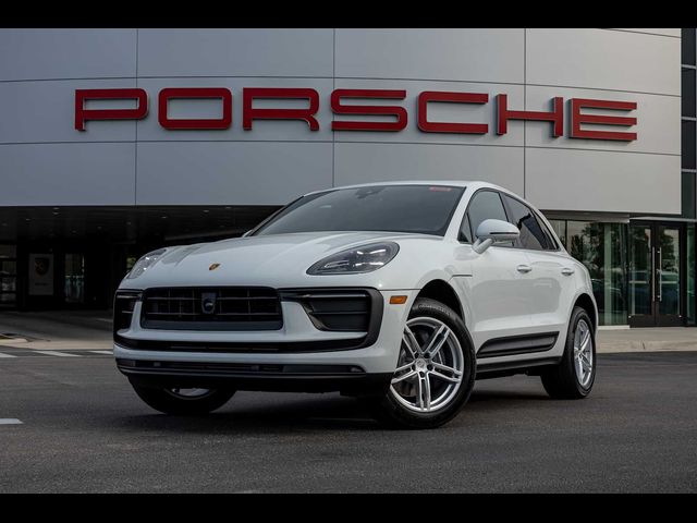 2025 Porsche Macan Base