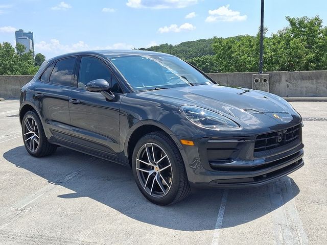 2025 Porsche Macan Base