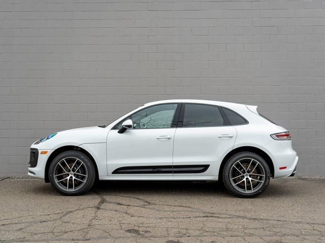 2025 Porsche Macan Base