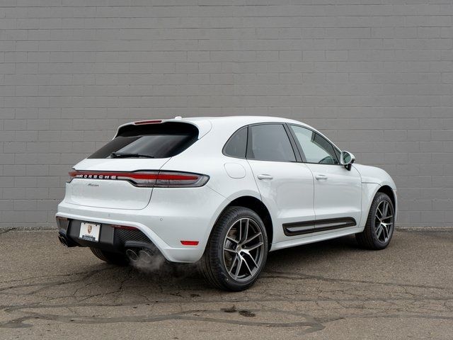 2025 Porsche Macan Base