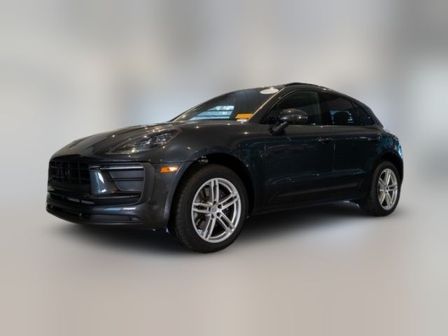 2025 Porsche Macan Base