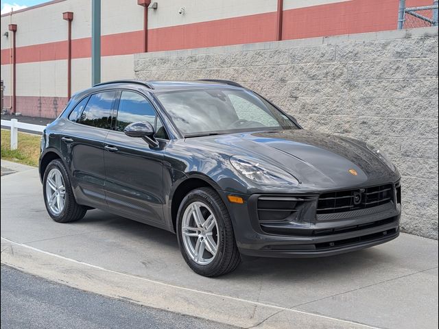 2025 Porsche Macan Base