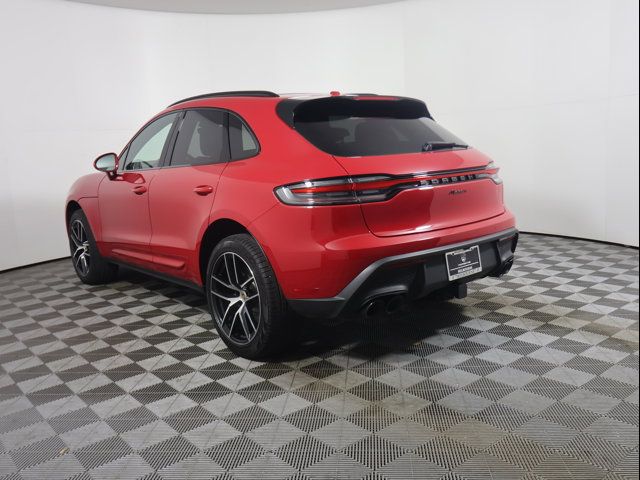 2025 Porsche Macan 