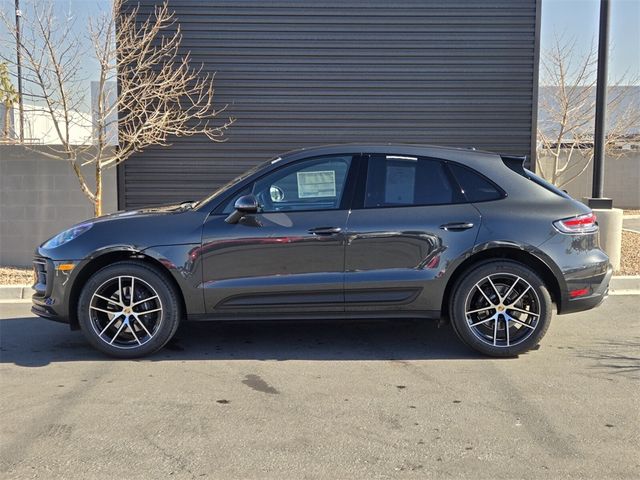 2025 Porsche Macan Base