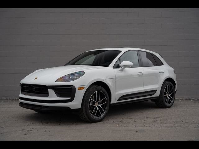 2025 Porsche Macan Base