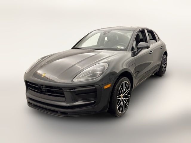 2025 Porsche Macan 