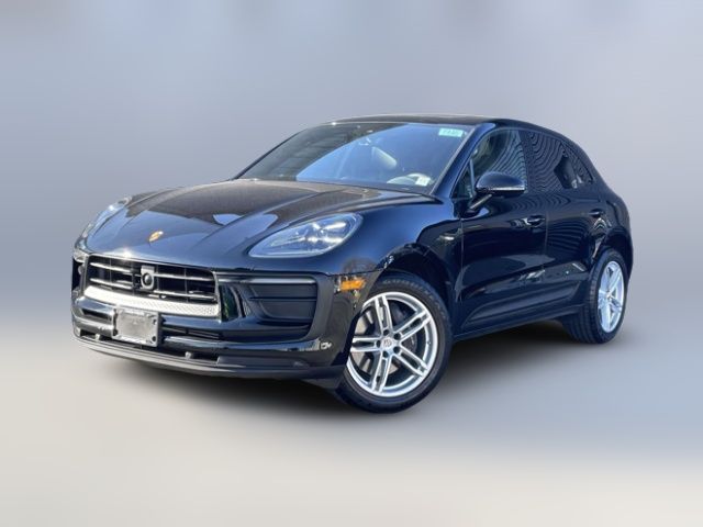 2025 Porsche Macan Base