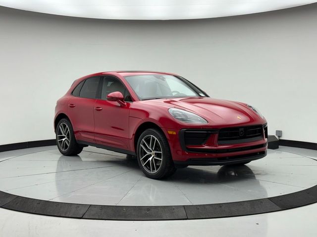 2025 Porsche Macan Base