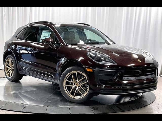 2025 Porsche Macan Base