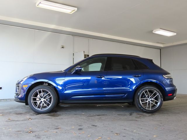 2025 Porsche Macan 