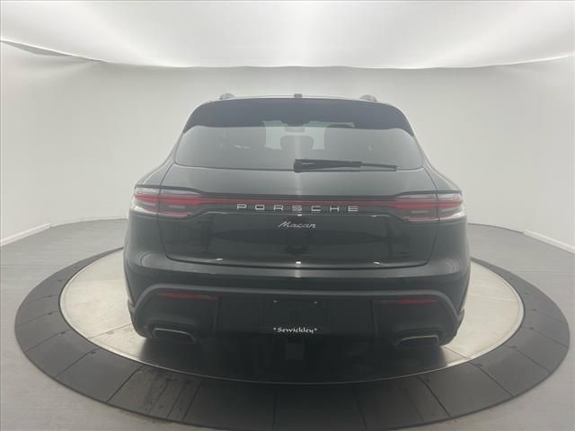 2025 Porsche Macan 